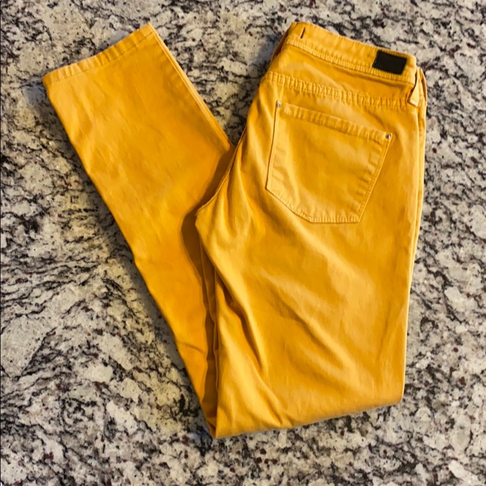 BDG skinny mustard colored pants